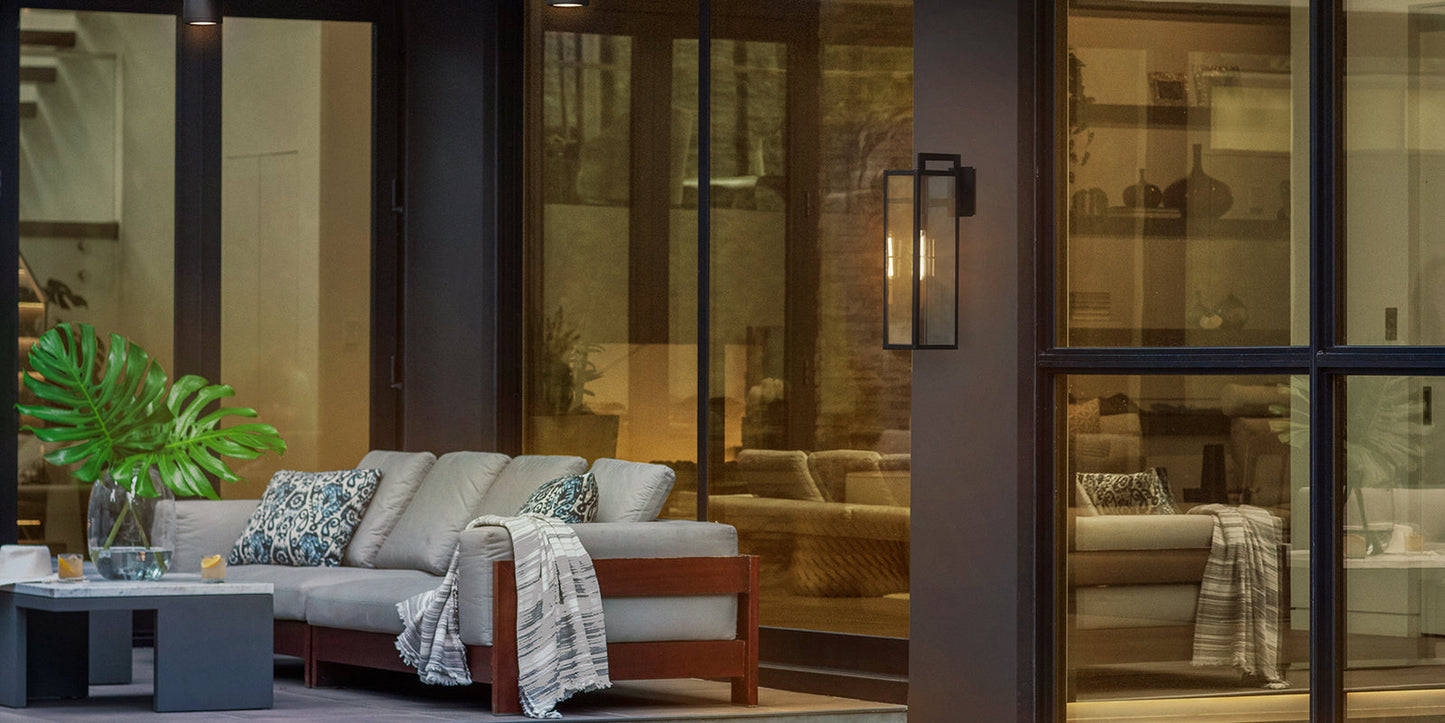 Max Medium Exterior Lantern by Hinkley Lighting