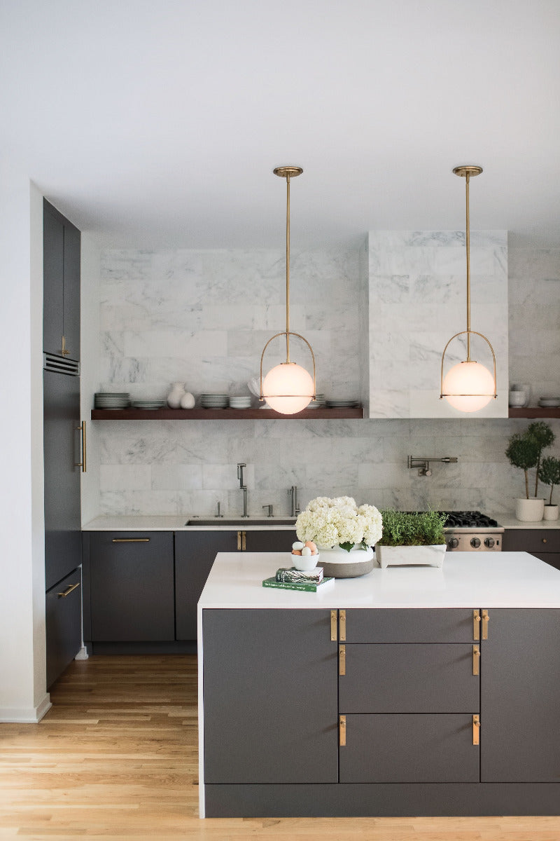 Somerset Medium Pendant by Hinkley Lighting
