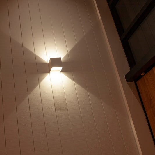 Cube Two Way Adjustable Medium