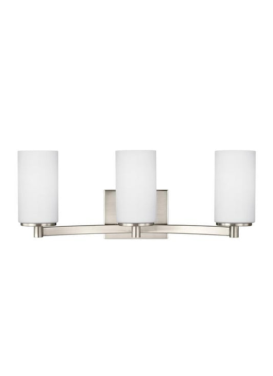 OUTLET - Hettinger 3 Light Wall Bracket by Visual Comfort Generation