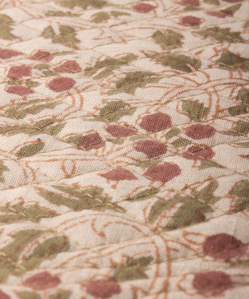 Berry and Vine Quilted Placemat - Single