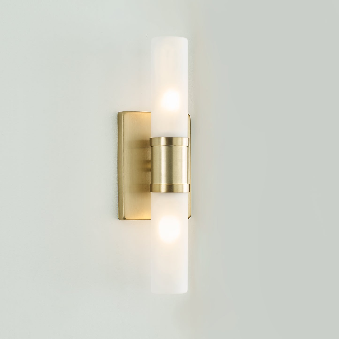 Keaton Small Wall Light by Visual Comfort Generation