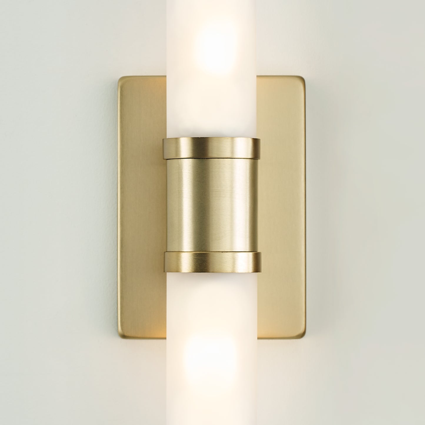 Keaton Small Wall Light by Visual Comfort Generation