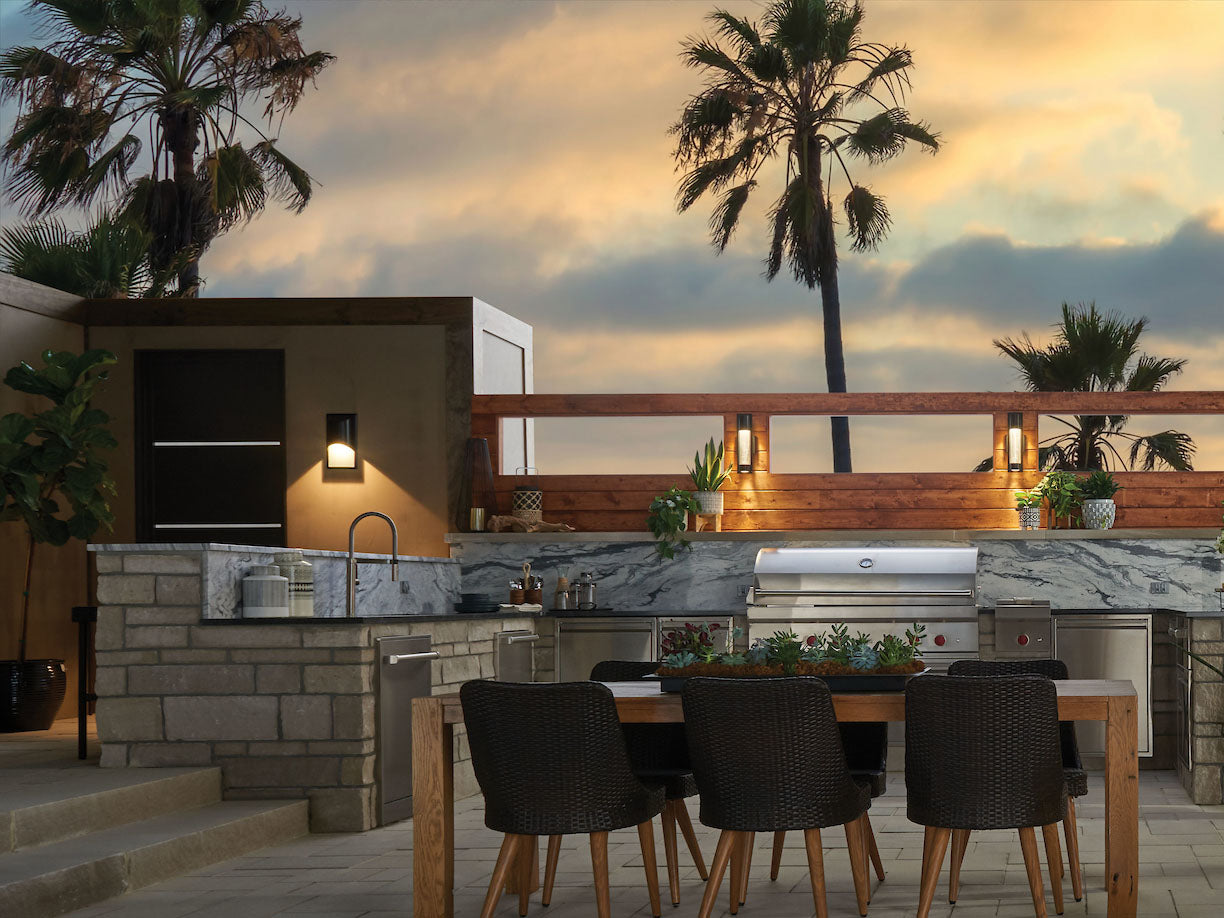 Cascade Exterior Wall Lantern by Hinkley Lighting